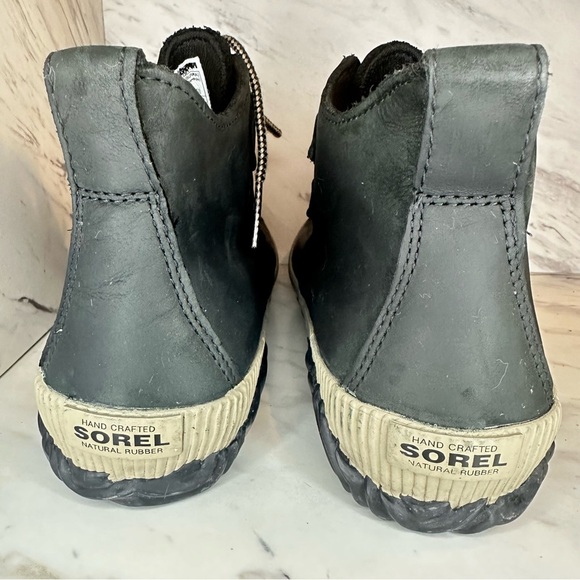 SOREL Out 'N About Plus Boot - Black Leather - Size 7.5 - Picture 9 of 13